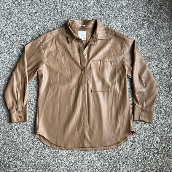Abercrombie & Fitch Oversized Vegan Leather Brown Jacket Size Medium - Picture 1 of 5